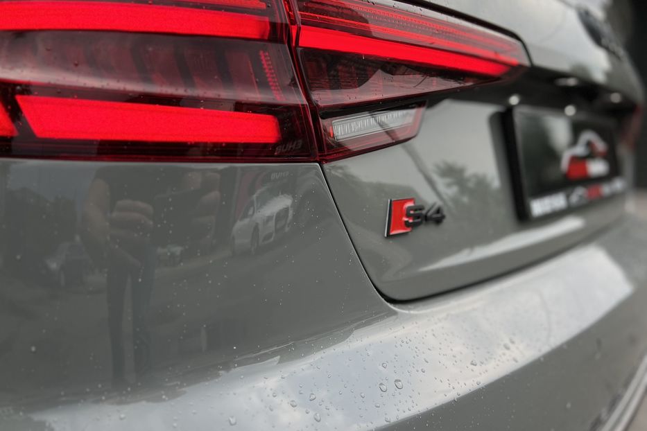 Продам Audi S4 2018 года в Киеве