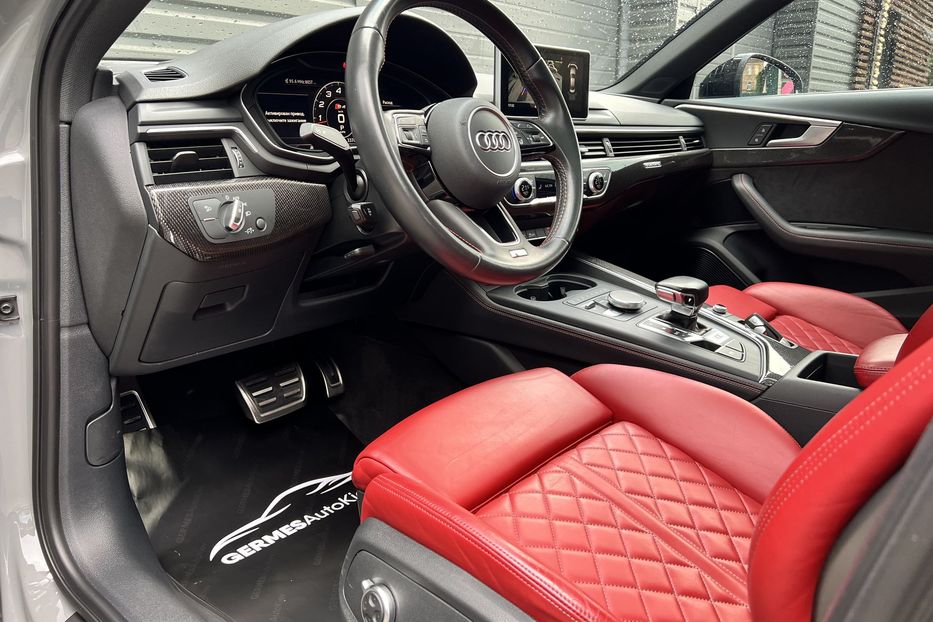 Продам Audi S4 2018 года в Киеве