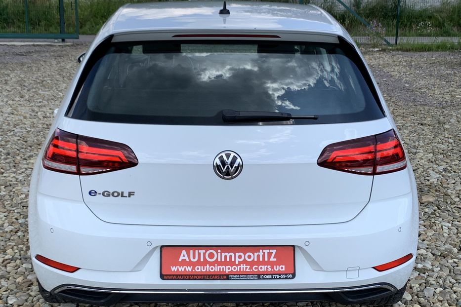 Продам Volkswagen e-Golf 35.8 kWh 100 кВт/136 к.с. 2018 года в Львове