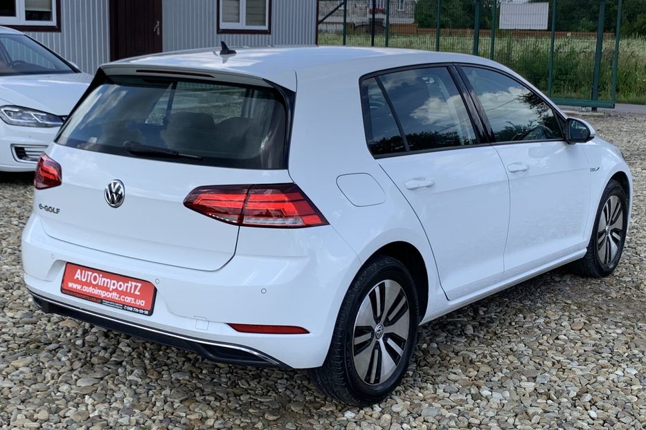 Продам Volkswagen e-Golf 35.8 kWh 100 кВт/136 к.с. 2018 года в Львове