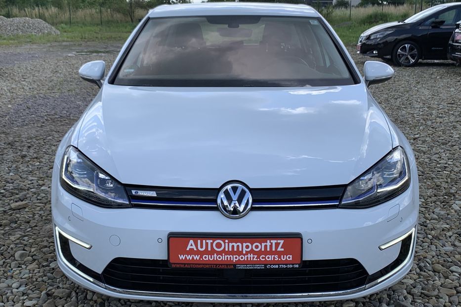 Продам Volkswagen e-Golf 35.8 kWh 100 кВт/136 к.с. 2018 года в Львове