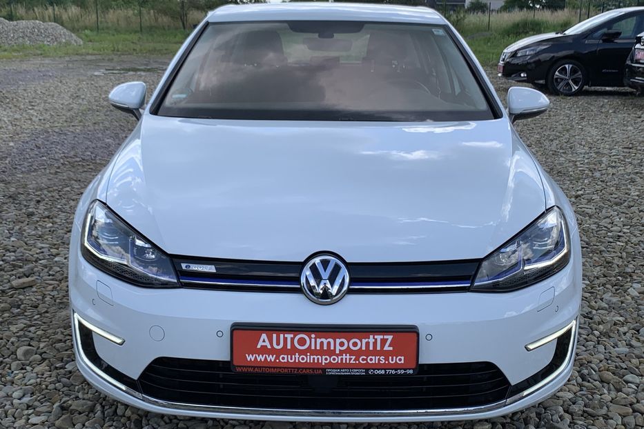 Продам Volkswagen e-Golf 35.8 kWh 100 кВт/136 к.с. 2018 года в Львове