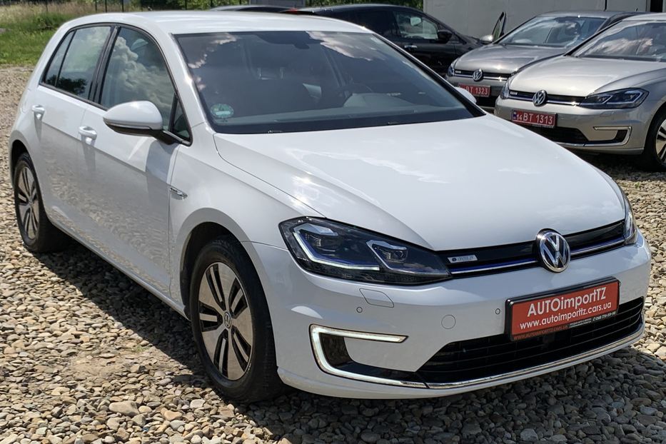 Продам Volkswagen e-Golf 35.8 kWh 100 кВт/136 к.с. 2018 года в Львове