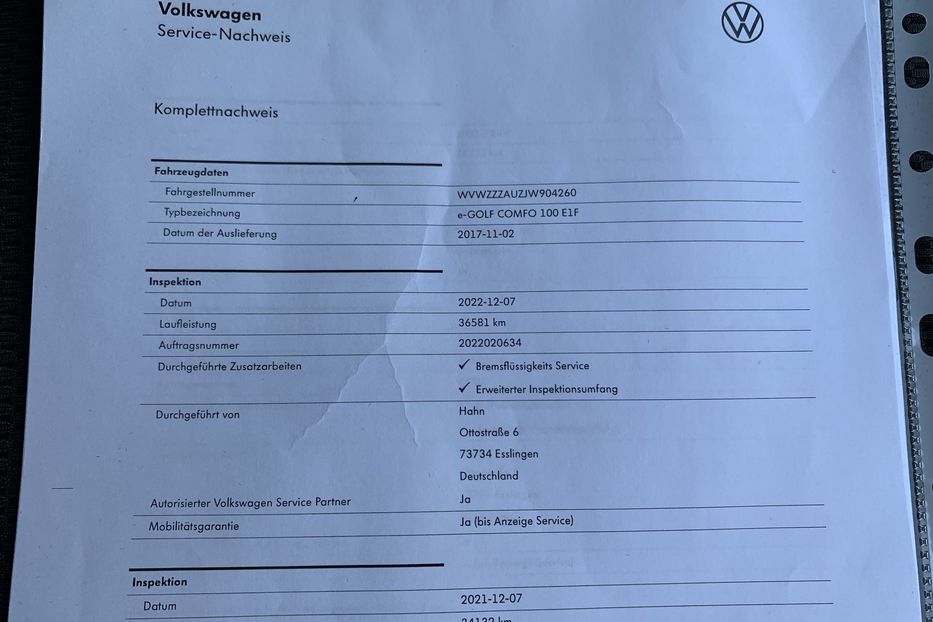 Продам Volkswagen e-Golf 35.8 kWh 100 кВт/136 к.с. 2018 года в Львове