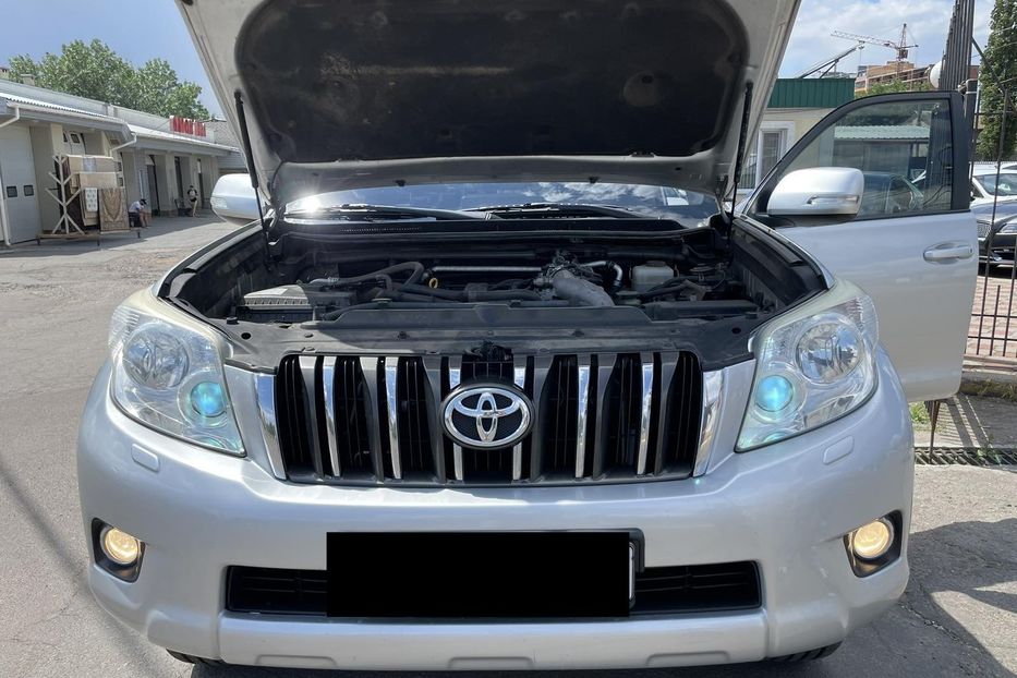 Продам Toyota Land Cruiser Prado 150 2011 года в Николаеве