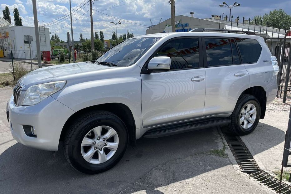 Продам Toyota Land Cruiser Prado 150 2011 года в Николаеве