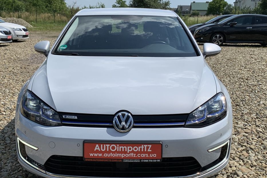 Продам Volkswagen e-Golf 35.8 kWh 100 кВт/136 к.с. 2019 года в Львове