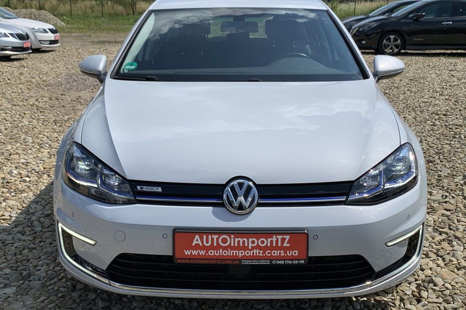 Продам Volkswagen e-Golf 35.8 kWh 100 кВт/136 к.с. 2019 года в Львове