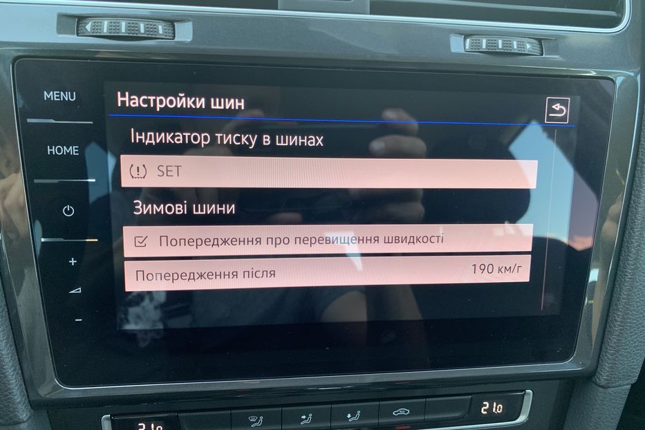 Продам Volkswagen e-Golf 35.8 kWh 100 кВт/136 к.с. 2019 года в Львове