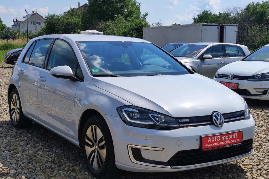 Продам Volkswagen e-Golf 35.8 kWh 100 кВт/136 к.с. 2019 года в Львове