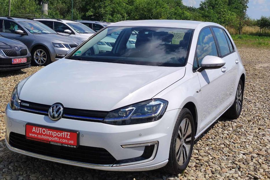 Продам Volkswagen e-Golf 35.8 kWh 100 кВт/136 к.с. 2019 года в Львове