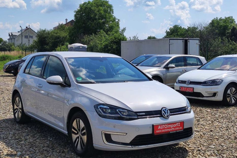 Продам Volkswagen e-Golf 35.8 kWh 100 кВт/136 к.с. 2019 года в Львове