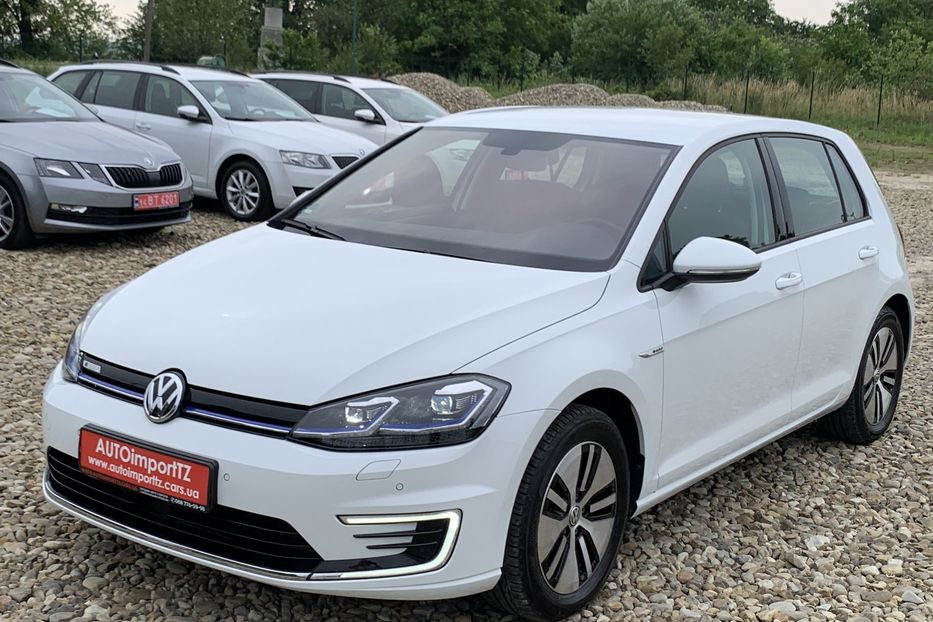 Продам Volkswagen e-Golf 35.8 kWh 100 кВт/136 к.с. 2020 года в Львове