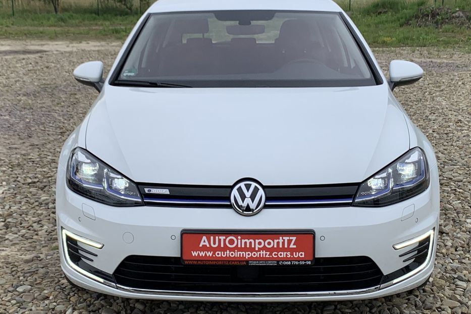 Продам Volkswagen e-Golf 35.8 kWh 100 кВт/136 к.с. 2020 года в Львове