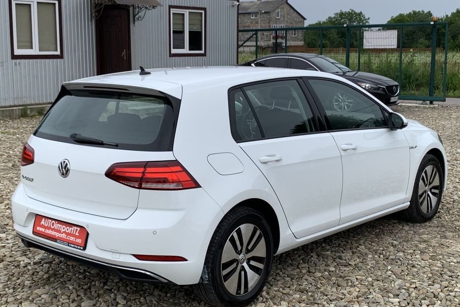 Продам Volkswagen e-Golf 35.8 kWh 100 кВт/136 к.с. 2020 года в Львове