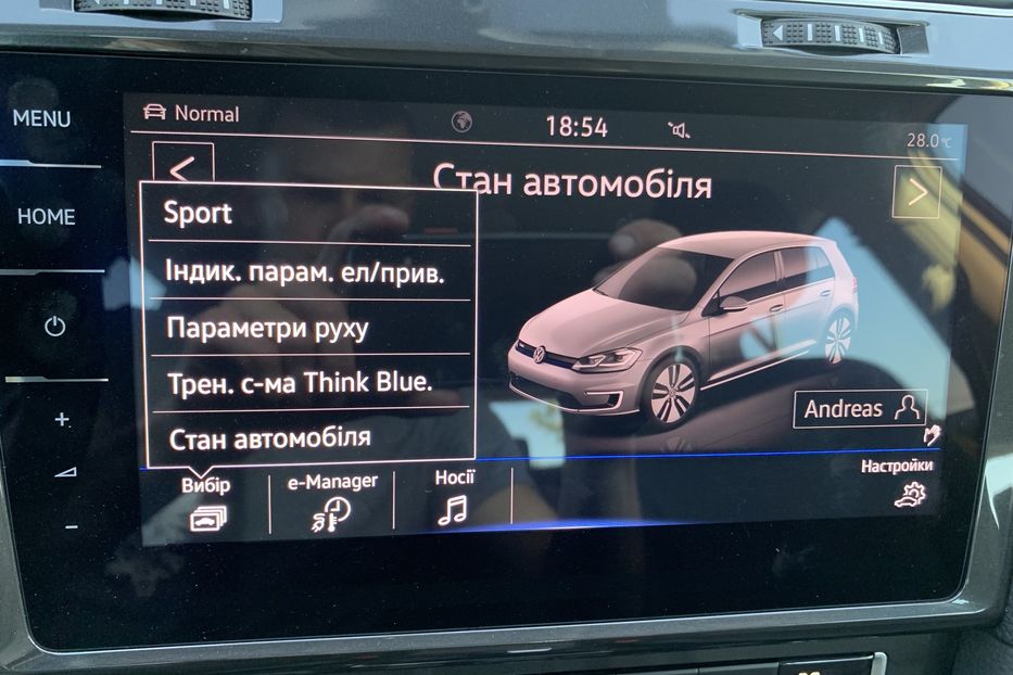 Продам Volkswagen e-Golf 35.8 kWh 100 кВт/136 к.с. 2020 года в Львове