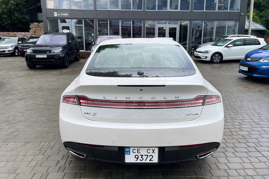 Продам Lincoln MKZ 2015 2.0L White 2014 года в Черновцах