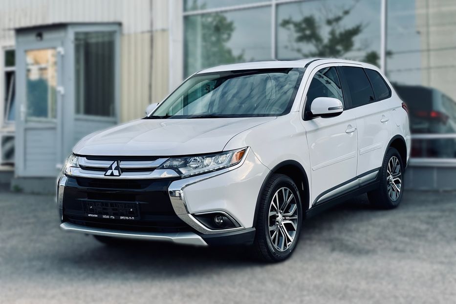 Продам Mitsubishi Outlander SE 2018 года в Одессе