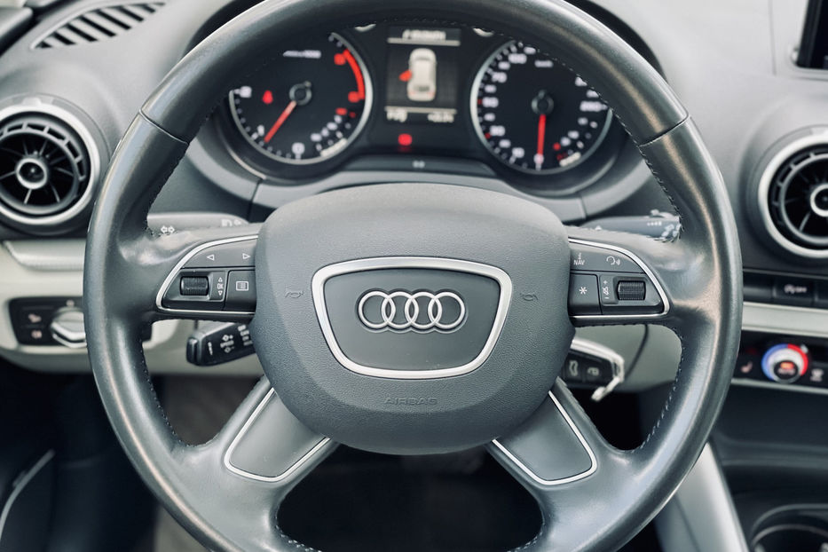 Продам Audi A3 Ambient sportback 2015 года в Одессе