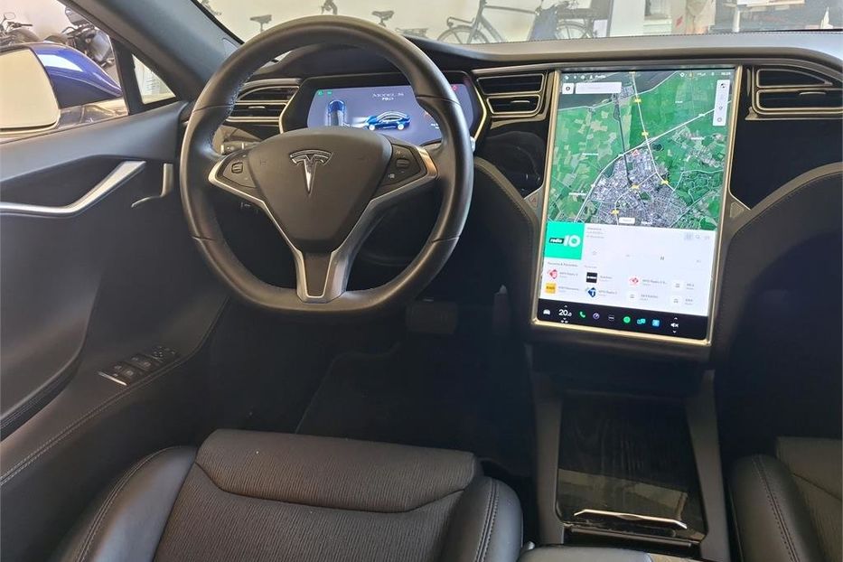 Продам Tesla Model S  75 kWh AWD 2018 года в Львове