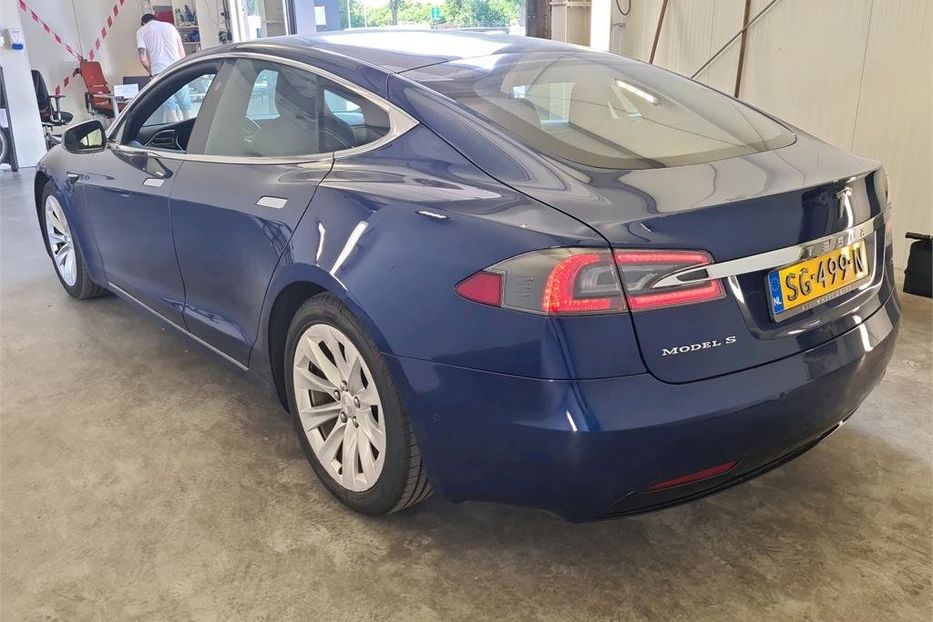 Продам Tesla Model S  75 kWh AWD 2018 года в Львове