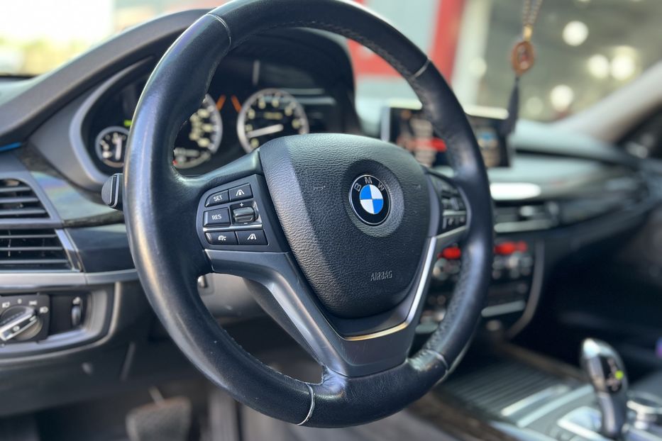 Продам BMW X5 МPacket 2014 года в Одессе