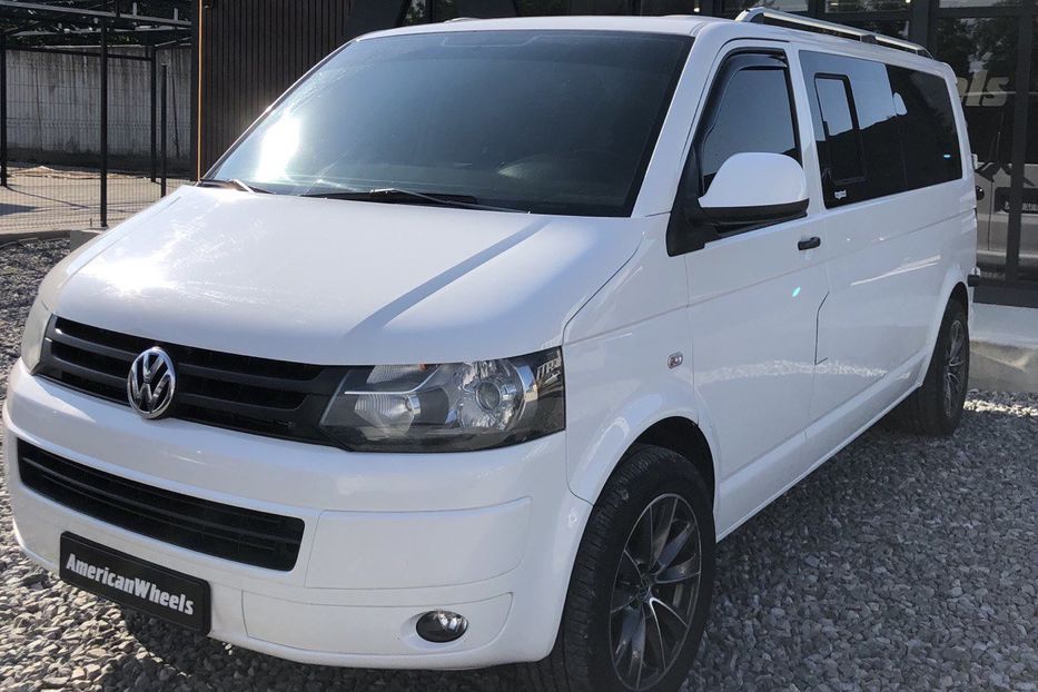 Продам Volkswagen T5 (Transporter) пасс. 2010 года в Черновцах