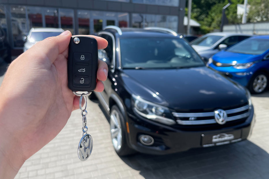 Продам Volkswagen Tiguan R-Line 2015 года в Черновцах