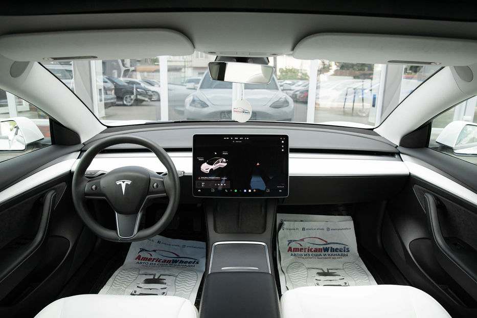 Продам Tesla Model 3 Long Range  2021 года в Черновцах