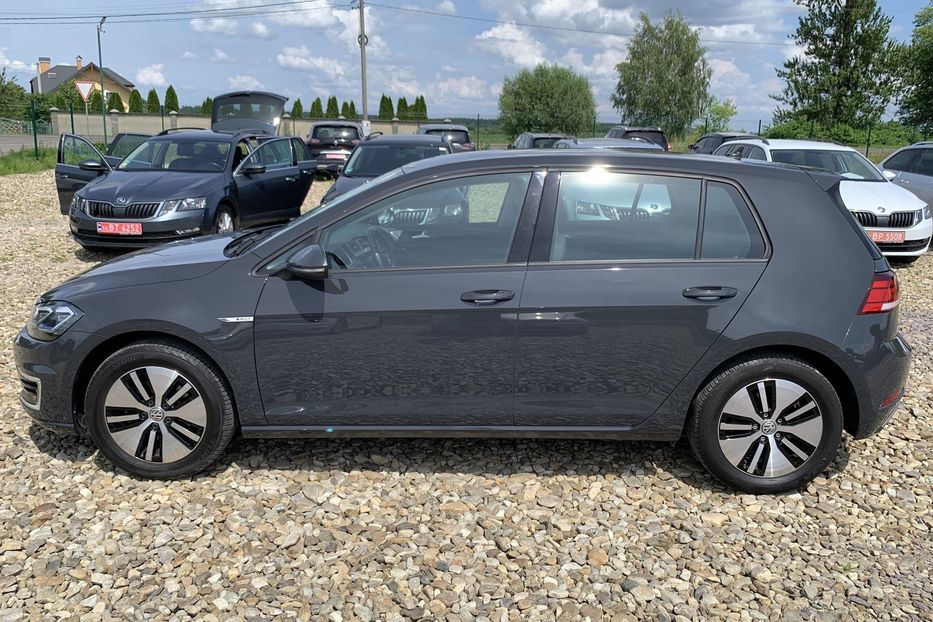 Продам Volkswagen e-Golf 35.8 kWh  2020 года в Львове