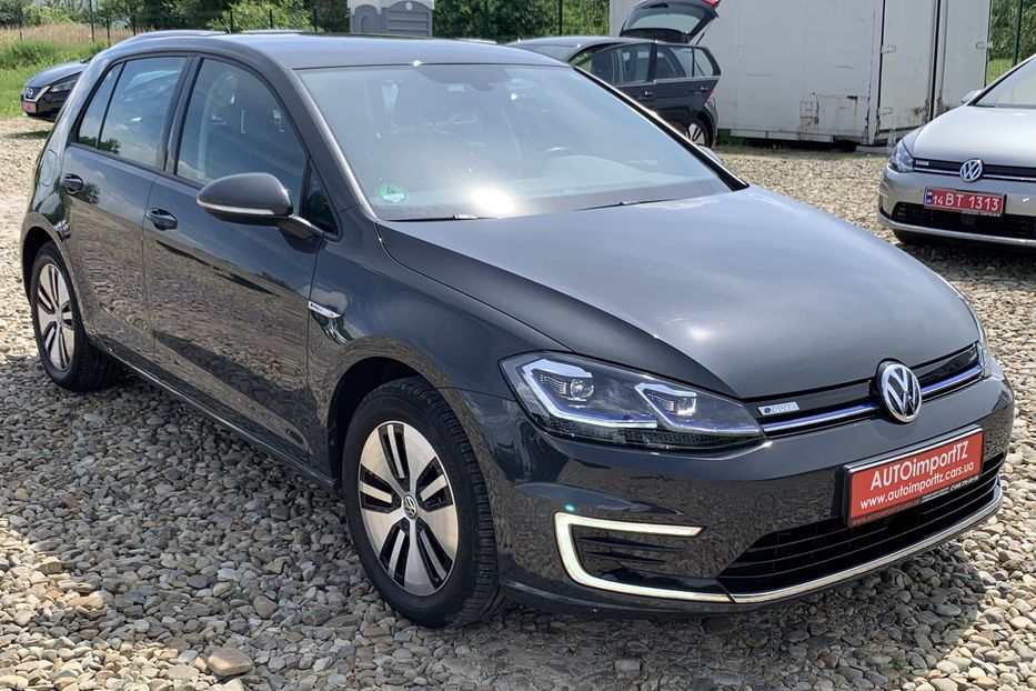 Продам Volkswagen e-Golf 35.8 kWh  2020 года в Львове