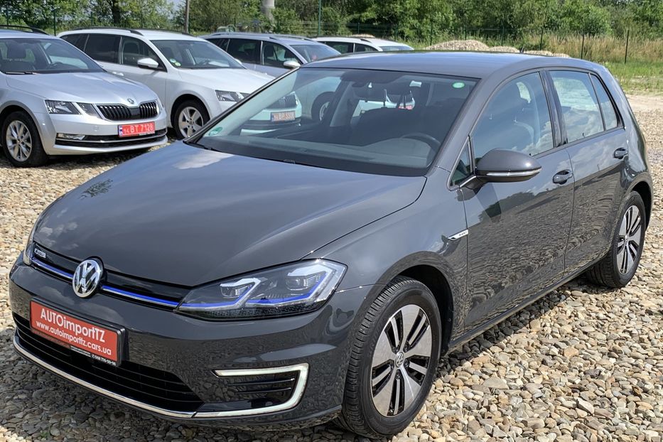 Продам Volkswagen e-Golf 35.8 kWh  2020 года в Львове