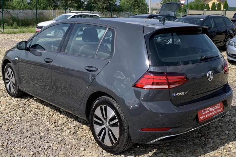 Продам Volkswagen e-Golf 35.8 kWh 100 кВт/136 к.с. 2020 года в Львове