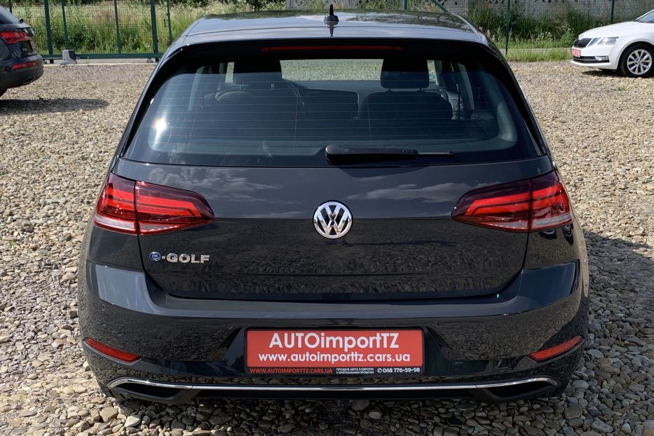 Продам Volkswagen e-Golf 35.8 kWh 100 кВт/136 к.с. 2020 года в Львове