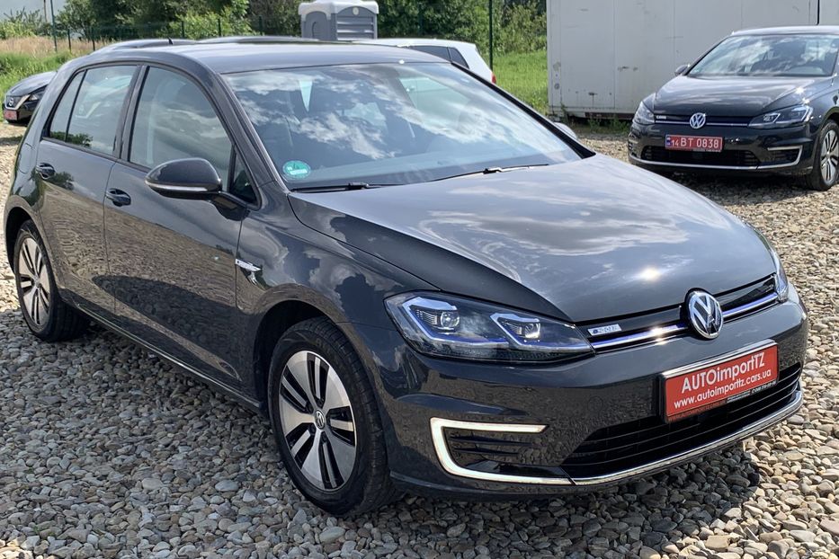 Продам Volkswagen e-Golf 35.8 kWh 100 кВт/136 к.с. 2020 года в Львове