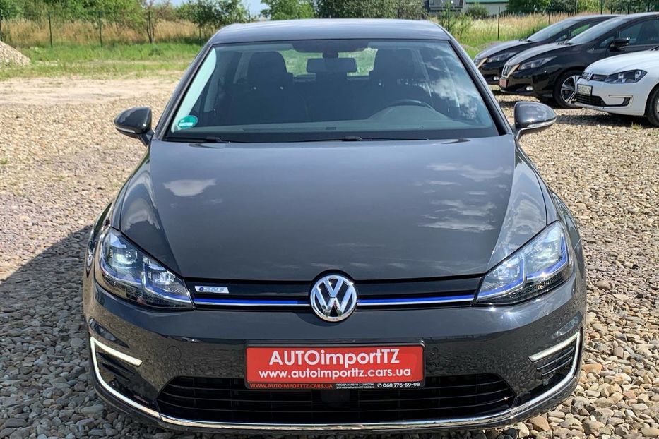 Продам Volkswagen e-Golf 35.8 kWh 100 кВт/136 к.с. 2020 года в Львове