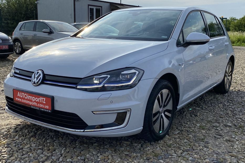 Продам Volkswagen e-Golf 35.8 kWh 100 кВт/136 к.с. 2018 года в Львове