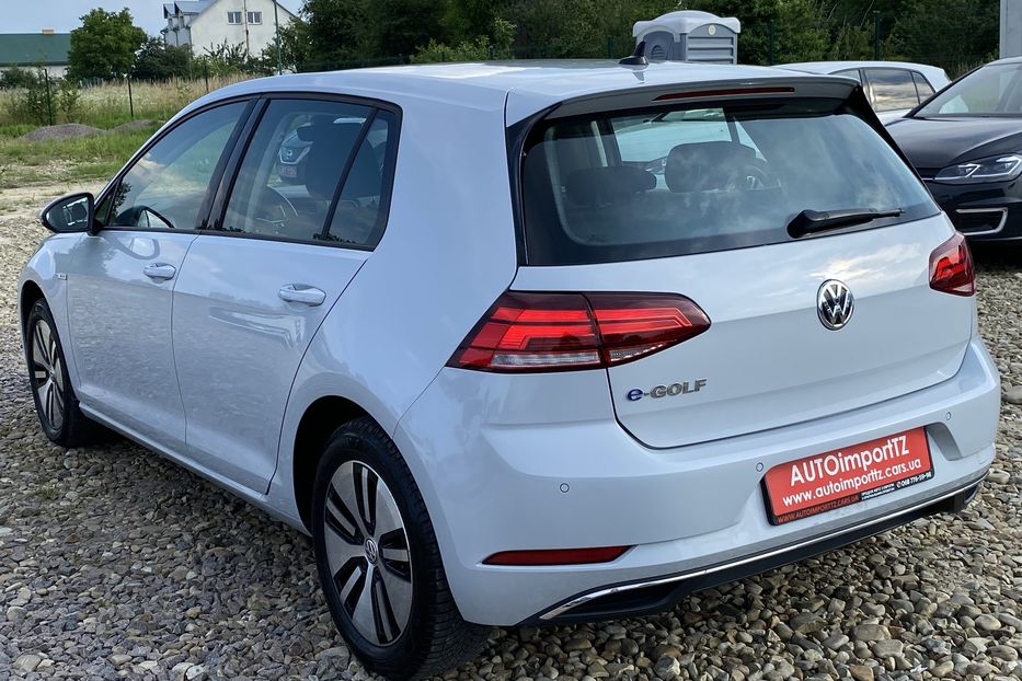 Продам Volkswagen e-Golf 35.8 kWh 100 кВт/136 к.с. 2018 года в Львове