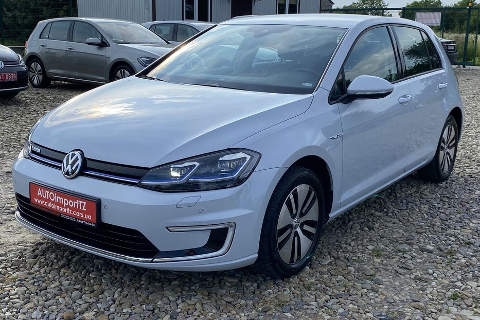 Продам Volkswagen e-Golf 35.8 kWh 100 кВт/136 к.с. 2018 года в Львове