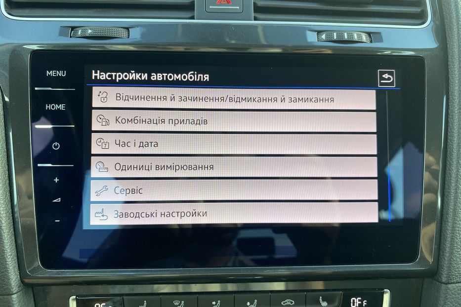 Продам Volkswagen e-Golf 35.8 kWh 100 кВт/136 к.с. 2018 года в Львове