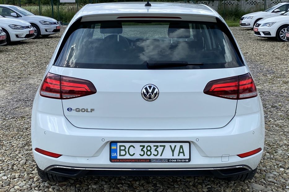 Продам Volkswagen e-Golf 35.8 kWh 100 кВт/136 к.с. 2017 года в Львове