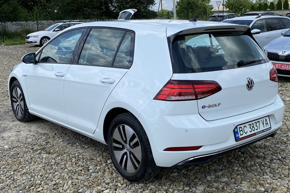 Продам Volkswagen e-Golf 35.8 kWh 100 кВт/136 к.с. 2017 года в Львове