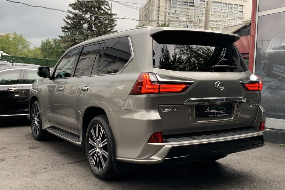 Продам Lexus LX 570 Official 2021 года в Киеве
