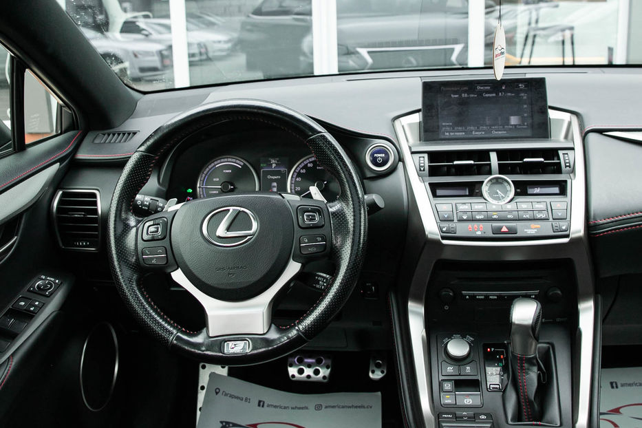 Продам Lexus NX 300 F-Sport Hybrid 2016 года в Черновцах