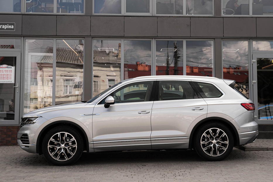 Продам Volkswagen Touareg 3.0 TDI elegance 2018 года в Черновцах