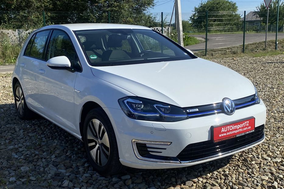 Продам Volkswagen e-Golf 35.8 kWh 100 кВт/136 к.с. 2019 года в Львове