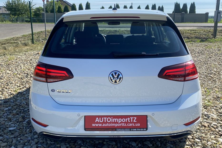 Продам Volkswagen e-Golf 35.8 kWh 100 кВт/136 к.с. 2019 года в Львове