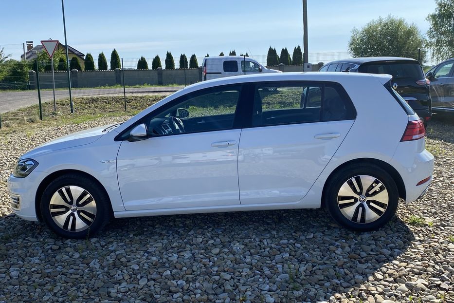 Продам Volkswagen e-Golf 35.8 kWh 100 кВт/136 к.с. 2019 года в Львове