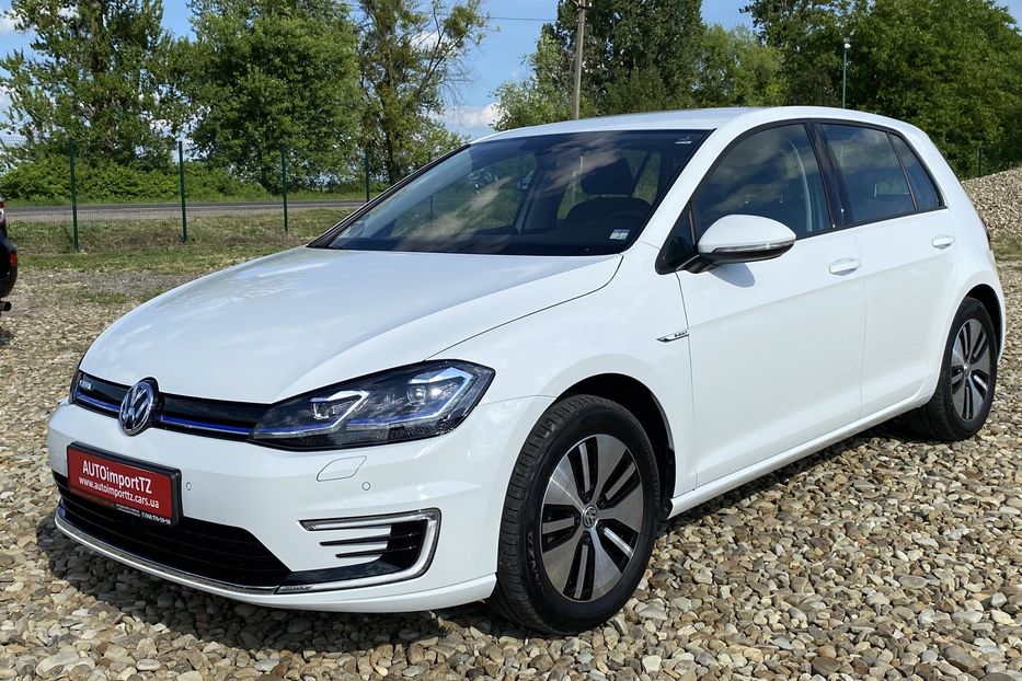 Продам Volkswagen e-Golf 35.8 kWh 100 кВт/136 к.с. 2019 года в Львове