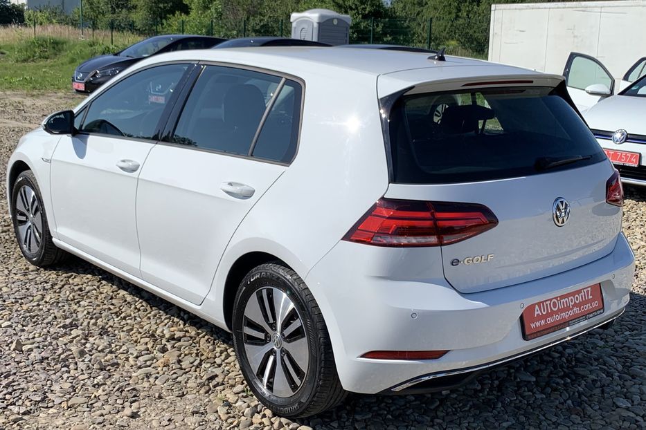 Продам Volkswagen e-Golf 35.8 kWh 100 кВт/136 к.с. 2019 года в Львове